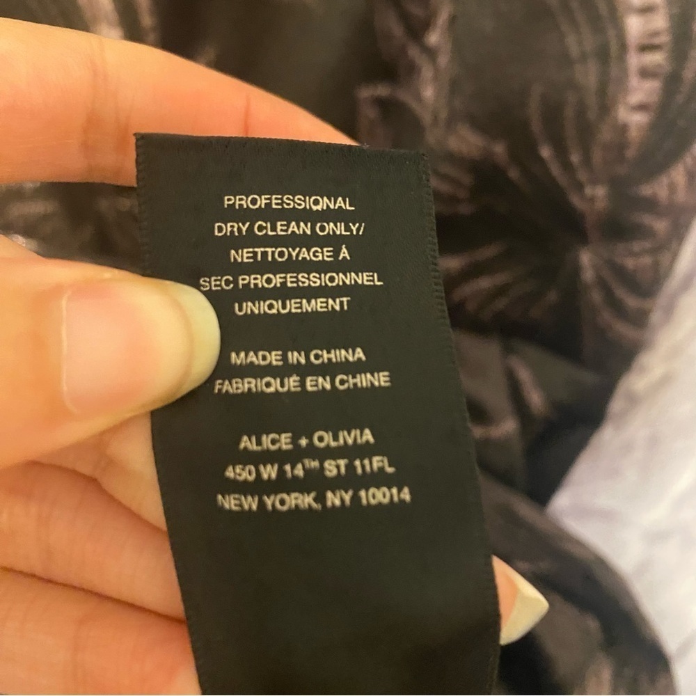 Alice + Olivia Trudy Dress Metallic Shimmer Fit & flare 6 Cocktail Party - Picture 9 of 9